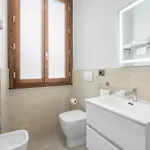 Adamas Hotel 3*