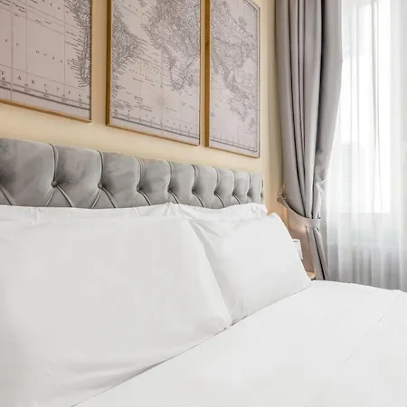 Hotel Adamas 3*