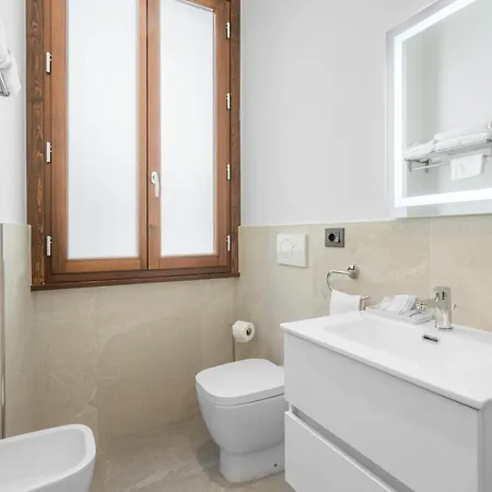 Adamas Hotel 3*